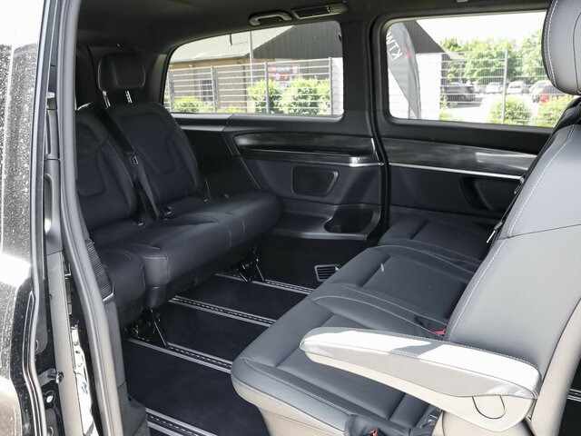 MERCEDES-BENZ EQV 300 Extralang,Avantgarde,8Sitze,2xelektr.Tür - Transport de personnes, Utilitaire électrique: photos 4 MERCEDES-BENZ EQV 300 Extralang,Avantgarde,8Sitze,2xelektr.Tür - Transport de personnes, Utilitaire électrique: photos 4