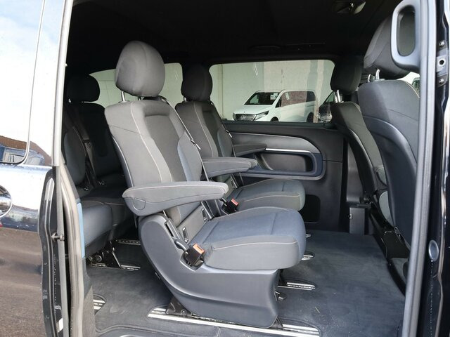 MERCEDES-BENZ EQV 300 lang,7Sitze,2xSchiebetür,LED,Distronic... - Transport de personnes, Utilitaire électrique: photos 2 MERCEDES-BENZ EQV 300 lang,7Sitze,2xSchiebetür,LED,Distronic... - Transport de personnes, Utilitaire électrique: photos 2