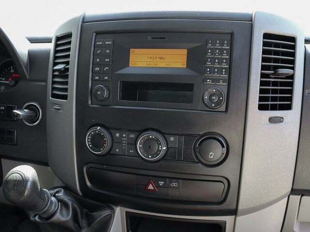 MERCEDES-BENZ Sprinter 316CDI Pritsche,Allrad,Klima... - Utilitaire plateau: photos 3 MERCEDES-BENZ Sprinter 316CDI Pritsche,Allrad,Klima... - Utilitaire plateau: photos 3