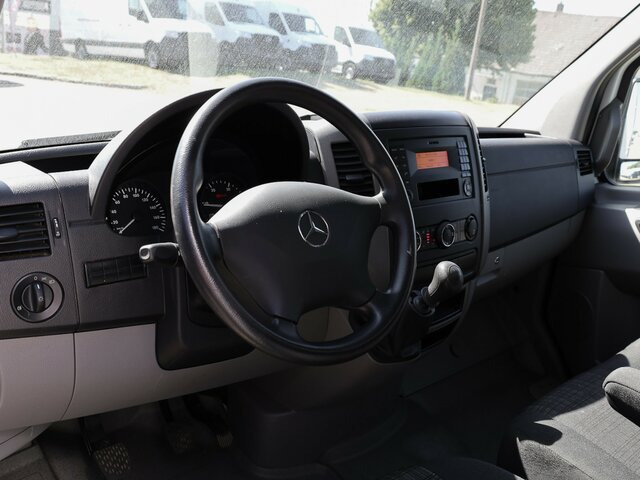 MERCEDES-BENZ Sprinter 316CDI Pritsche,Allrad,Klima... - Utilitaire rideaux coulissants (PLSC): photos 4 MERCEDES-BENZ Sprinter 316CDI Pritsche,Allrad,Klima... - Utilitaire rideaux coulissants (PLSC): photos 4