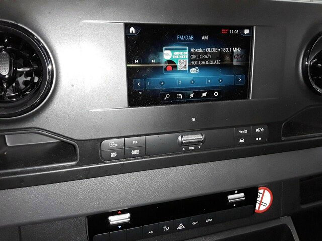 MERCEDES-BENZ Sprinter 317 CDI Kasten,L2H2,MBUX,Kamera - Fourgon utilitaire: photos 4 MERCEDES-BENZ Sprinter 317 CDI Kasten,L2H2,MBUX,Kamera - Fourgon utilitaire: photos 4
