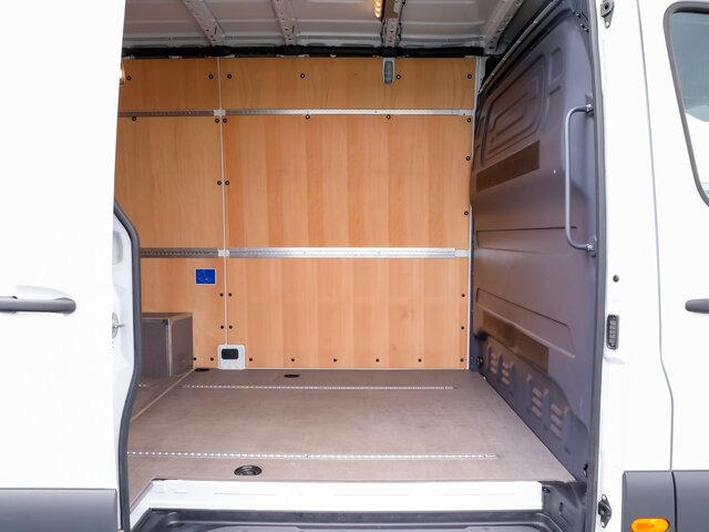 MERCEDES-BENZ Sprinter 317 CDI Kasten,L2H2,MBUX,Kamera - Fourgon utilitaire: photos 2 MERCEDES-BENZ Sprinter 317 CDI Kasten,L2H2,MBUX,Kamera - Fourgon utilitaire: photos 2
