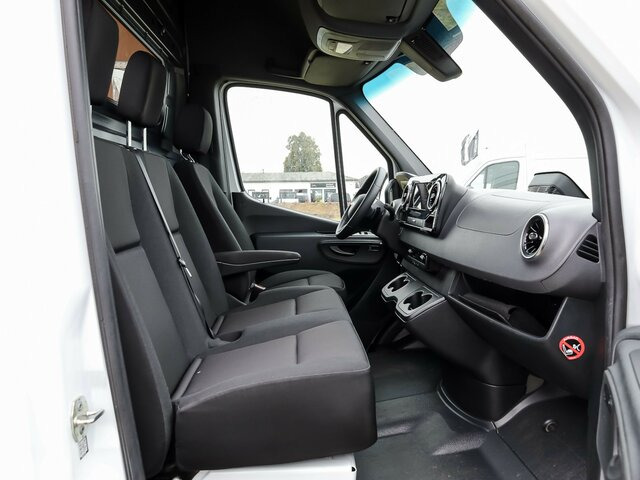 MERCEDES-BENZ Sprinter 317 Maxi,9GTronic,MBUX,Kamera... - Fourgon utilitaire: photos 3 MERCEDES-BENZ Sprinter 317 Maxi,9GTronic,MBUX,Kamera... - Fourgon utilitaire: photos 3