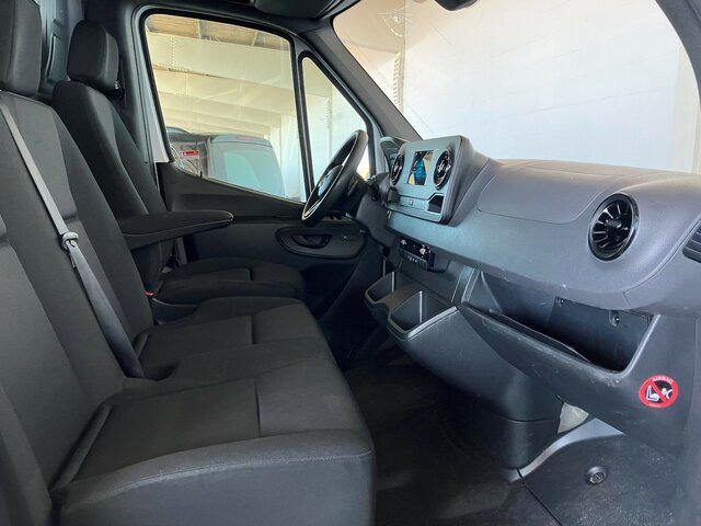 MERCEDES-BENZ Sprinter 317 Maxi,9GTronic,MBUX,Kamera - Fourgon utilitaire: photos 2 MERCEDES-BENZ Sprinter 317 Maxi,9GTronic,MBUX,Kamera - Fourgon utilitaire: photos 2