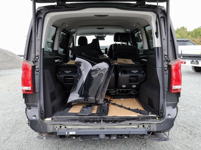 MERCEDES-BENZ V 300 Avantgarde Extralang,2xSchiebetür el.,AHK... - Minibus, Transport de personnes: photos 2 MERCEDES-BENZ V 300 Avantgarde Extralang,2xSchiebetür el.,AHK... - Minibus, Transport de personnes: photos 2