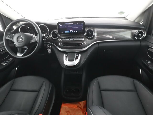 MERCEDES-BENZ V 300 Avantgarde Extralang,Allrad,2Schiebetüren... - Transport de personnes: photos 2 MERCEDES-BENZ V 300 Avantgarde Extralang,Allrad,2Schiebetüren... - Transport de personnes: photos 2