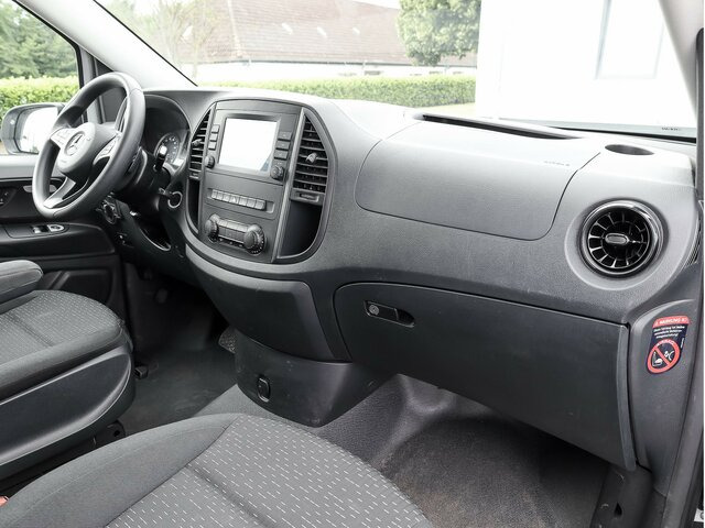 MERCEDES-BENZ Vito 114 TourerPro,Extralang,AMF Rollstuhlrampe... - Transport de personnes: photos 4 MERCEDES-BENZ Vito 114 TourerPro,Extralang,AMF Rollstuhlrampe... - Transport de personnes: photos 4
