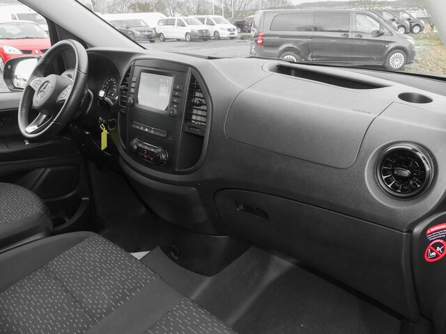 MERCEDES-BENZ Vito 116CDI lang,TourerPro,2Klima,9Sitze,Kamera - Minibus, Transport de personnes: photos 4 MERCEDES-BENZ Vito 116CDI lang,TourerPro,2Klima,9Sitze,Kamera - Minibus, Transport de personnes: photos 4