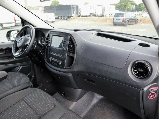 MERCEDES-BENZ Vito 116CDI lang,TourerPro,2Klima,9Sitze,Kamera - Minibus, Transport de personnes: photos 4 MERCEDES-BENZ Vito 116CDI lang,TourerPro,2Klima,9Sitze,Kamera - Minibus, Transport de personnes: photos 4