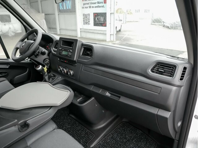 RENAULT Master Pritsche L4,3,5To,4200mm Ladefläche - Utilitaire plateau: photos 2 RENAULT Master Pritsche L4,3,5To,4200mm Ladefläche - Utilitaire plateau: photos 2