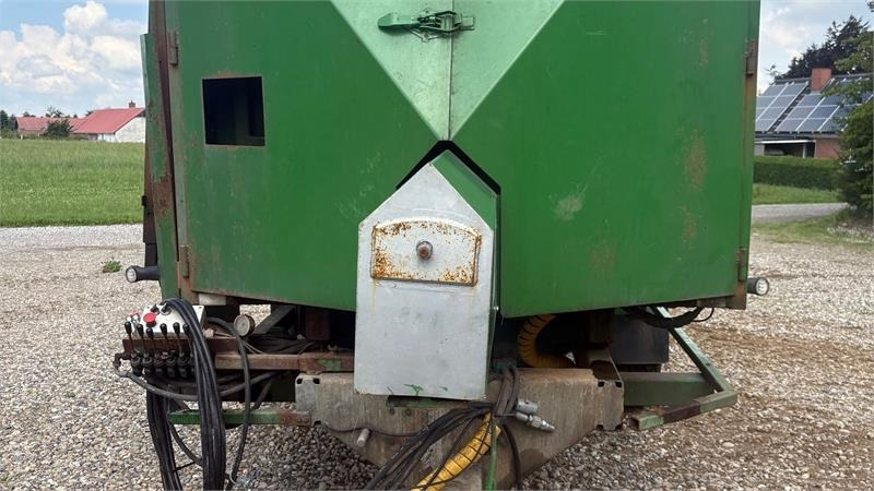 Pomi Renovo 10m3 Pomi - Machine agricole: photos 4 Pomi Renovo 10m3 Pomi - Machine agricole: photos 4