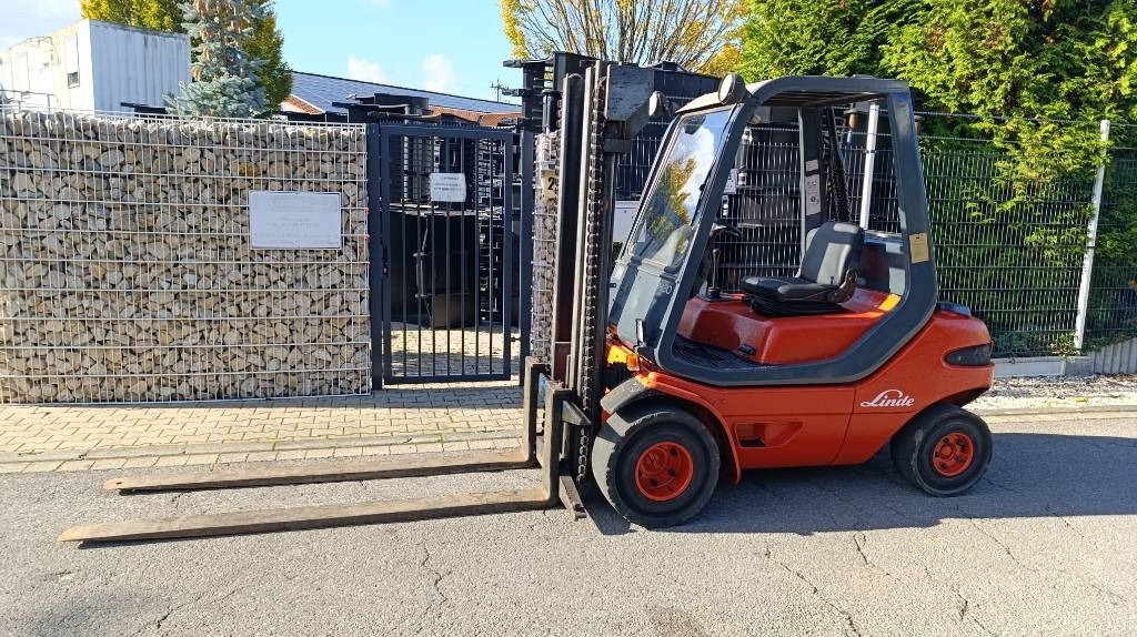 Linde H 30 D, Duplex, Zusatzhydraulik, Palettengabel - Chariot élévateur diesel: photos 5 Linde H 30 D, Duplex, Zusatzhydraulik, Palettengabel - Chariot élévateur diesel: photos 5