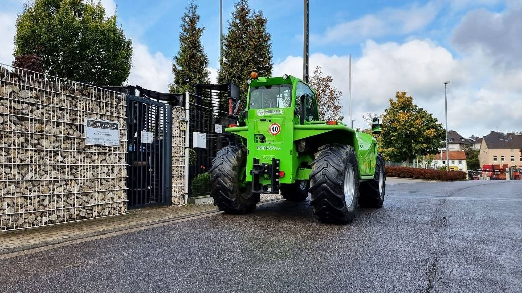 Merlo Radlader P34.7 Turbo 4x4, Allrad, Hubhöhe 7 m - Chargeuse sur pneus: photos 1 Merlo Radlader P34.7 Turbo 4x4, Allrad, Hubhöhe 7 m - Chargeuse sur pneus: photos 1