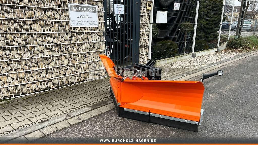 Schneepflug Vario 4-Wege PUV-2000M Dreipunktaufnah - Lame à neige pour Machine agricole: photos 1 Schneepflug Vario 4-Wege PUV-2000M Dreipunktaufnah - Lame à neige pour Machine agricole: photos 1