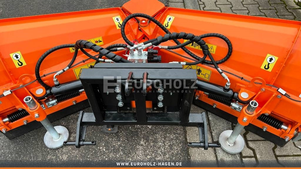 Schneepflug Vario 4-Wege PUV-2000M Dreipunktaufnah - Lame à neige pour Machine agricole: photos 4 Schneepflug Vario 4-Wege PUV-2000M Dreipunktaufnah - Lame à neige pour Machine agricole: photos 4