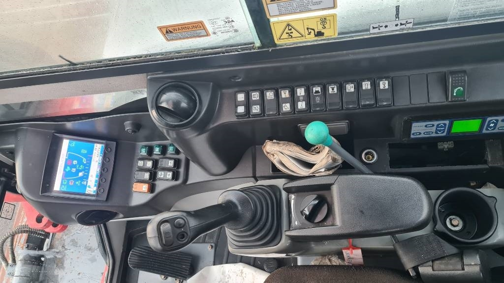 Pelle sur pneus Takeuchi TB 295 W, Powertilt, Schnellwechsler MS08, Klima: photos 11 Pelle sur pneus Takeuchi TB 295 W, Powertilt, Schnellwechsler MS08, Klima: photos 11