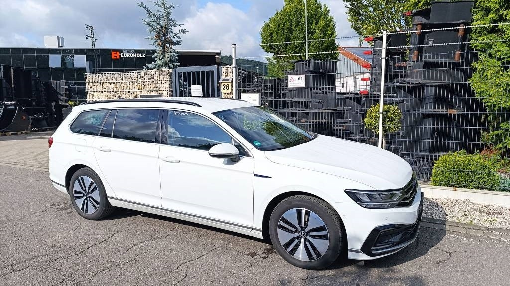 Voiture Volkswagen Passat GTE 1.4 Plug-In-Hybrid, Batterie neu, Navi: photos 6