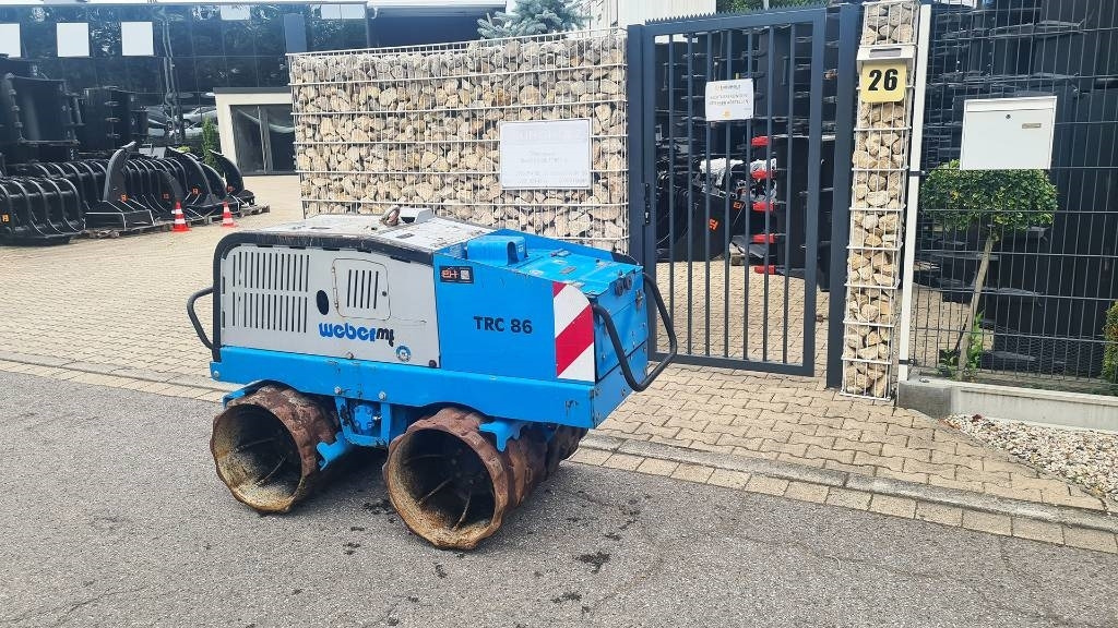 Weber TRC 86, Grabenwalze mit Fernbedienung, nur 101 Bh  - Plaque vibrante: photos 5 Weber TRC 86, Grabenwalze mit Fernbedienung, nur 101 Bh  - Plaque vibrante: photos 5