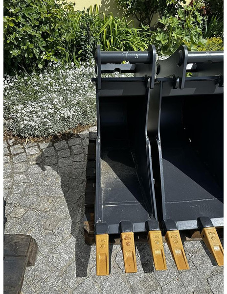 Big Tieflöffel 30cm mit MS03 Symblock Aufnahme - Godet: photos 1 Big Tieflöffel 30cm mit MS03 Symblock Aufnahme - Godet: photos 1