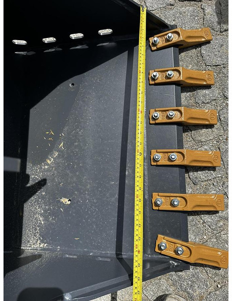 Big Tieflöffel 70cm mit MS03 Symblock Aufnahme - Godet: photos 2 Big Tieflöffel 70cm mit MS03 Symblock Aufnahme - Godet: photos 2