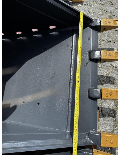 Big Tieflöffel 70cm mit MS08 Symblock Aufnahme - Godet: photos 2 Big Tieflöffel 70cm mit MS08 Symblock Aufnahme - Godet: photos 2