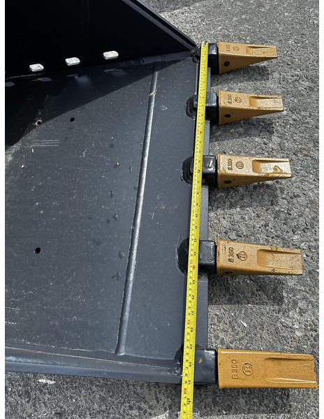 Big Tieflöffel 80cm mit MS03 Symblock Aufnahme - Godet: photos 3 Big Tieflöffel 80cm mit MS03 Symblock Aufnahme - Godet: photos 3