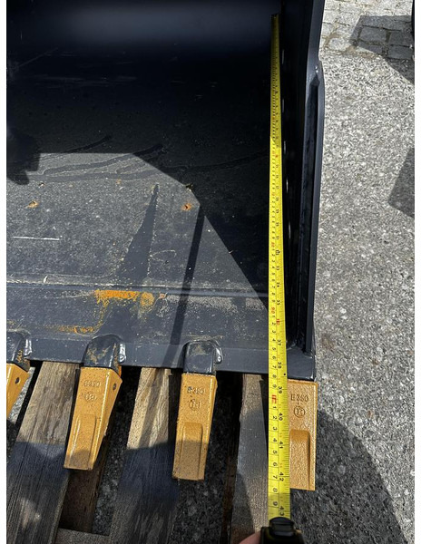 Big Tieflöffel 90cm mit MS08 Symblock Aufnahme - Godet: photos 4 Big Tieflöffel 90cm mit MS08 Symblock Aufnahme - Godet: photos 4