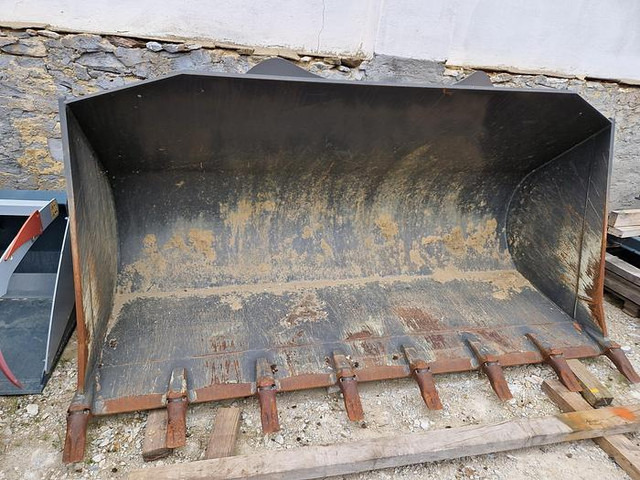 Radlader Schaufel 285cm passend zu Hitachi ZW220 - Godet: photos 1 Radlader Schaufel 285cm passend zu Hitachi ZW220 - Godet: photos 1