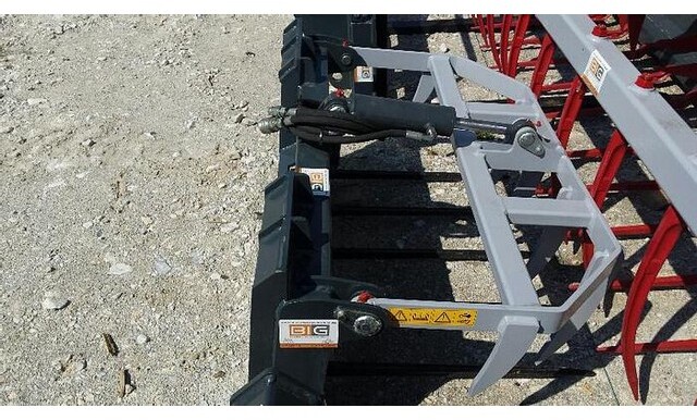 Sonarol CKM 1000/1/Weidemann Krokogabel Greifergabel - Grappin: photos 2 Sonarol CKM 1000/1/Weidemann Krokogabel Greifergabel - Grappin: photos 2
