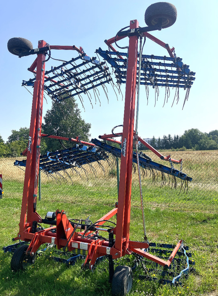 Hatzenbichler 9 - Herse: photos 1 Hatzenbichler 9 - Herse: photos 1