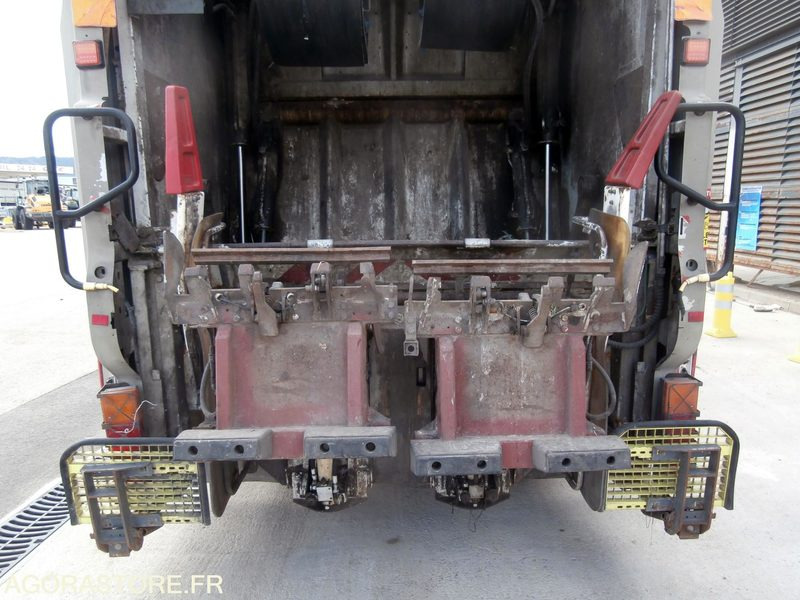 Benne Renault Premium 29HAB2 SEMAT - 2008 - 185600 kms - Benne à ordures ménagères: photos 5 Benne Renault Premium 29HAB2 SEMAT - 2008 - 185600 kms - Benne à ordures ménagères: photos 5