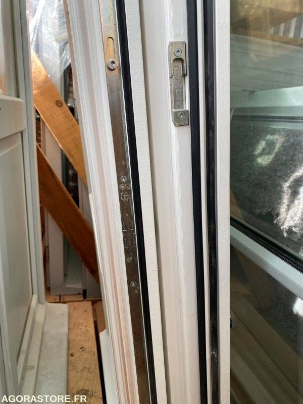 Bloc-fenetre bois double vitrage DE LA ROSA - Outil/ Équipement: photos 5 Bloc-fenetre bois double vitrage DE LA ROSA - Outil/ Équipement: photos 5