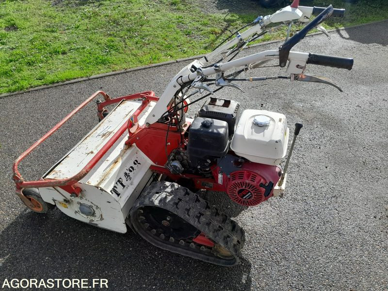 Broyeur à chenilles OREC HCR812 (BROY-19-0428-TAR) - Matériel de jardinage: photos 1 Broyeur à chenilles OREC HCR812 (BROY-19-0428-TAR) - Matériel de jardinage: photos 1