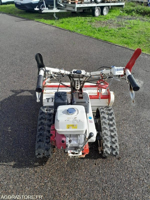 Broyeur à chenilles OREC HCR812 (BROY-19-0428-TAR) - Matériel de jardinage: photos 3 Broyeur à chenilles OREC HCR812 (BROY-19-0428-TAR) - Matériel de jardinage: photos 3