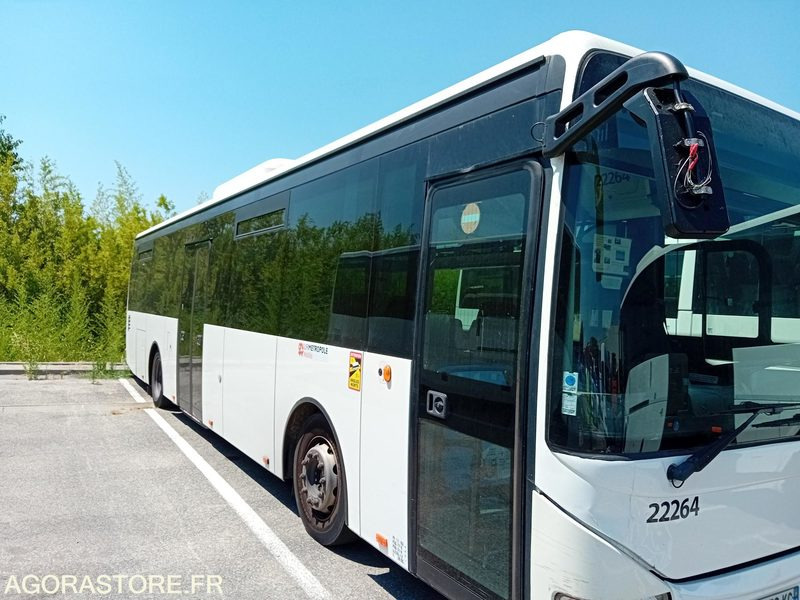 CAR IRISBUS CROSSWAY LOW ENTRY 22264 MEC 2014 697141KM DC-959-KG - Bus scolaire: photos 2 CAR IRISBUS CROSSWAY LOW ENTRY 22264 MEC 2014 697141KM DC-959-KG - Bus scolaire: photos 2