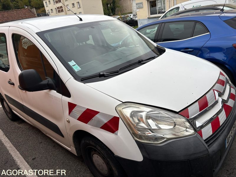 CEB158-09 CITROEN BERLINGO 1.6HDI 75CV - Fourgonnette: photos 2 CEB158-09 CITROEN BERLINGO 1.6HDI 75CV - Fourgonnette: photos 2