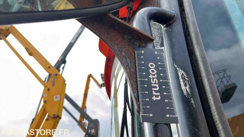 CHARGEUR JCB 406T4 - 2018 / 2053H (KUB850010568) - Chargeuse: photos 3 CHARGEUR JCB 406T4 - 2018 / 2053H (KUB850010568) - Chargeuse: photos 3