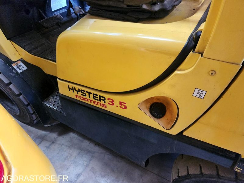 CHARIOT ELEVATEUR DIESEL 3T5 HYSTER H3.5FT - 2007 - 1033 heures - Chariot élévateur diesel: photos 5 CHARIOT ELEVATEUR DIESEL 3T5 HYSTER H3.5FT - 2007 - 1033 heures - Chariot élévateur diesel: photos 5