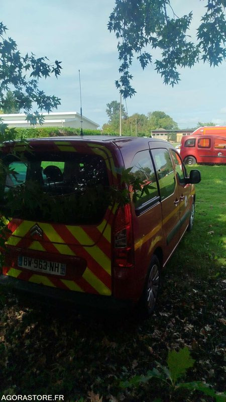 CITROËN BERLINGO - 132745km - 2011 - Fourgonnette: photos 5 CITROËN BERLINGO - 132745km - 2011 - Fourgonnette: photos 5