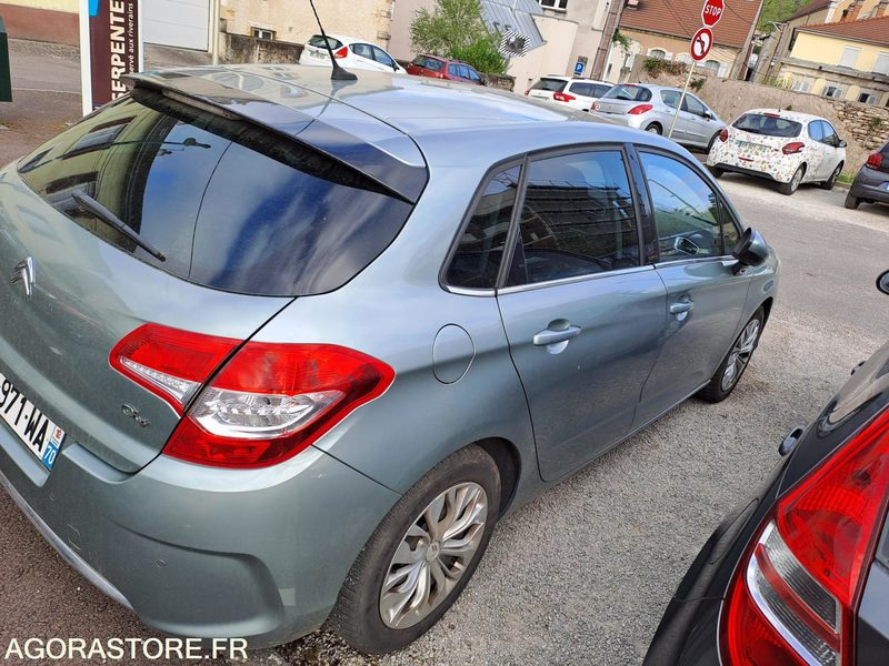 CITROEN C4 GRISE - Voiture: photos 4 CITROEN C4 GRISE - Voiture: photos 4