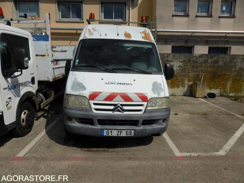 CITROEN JUMPER 126000 kms 2003 - Fourgon utilitaire: photos 1 CITROEN JUMPER 126000 kms 2003 - Fourgon utilitaire: photos 1