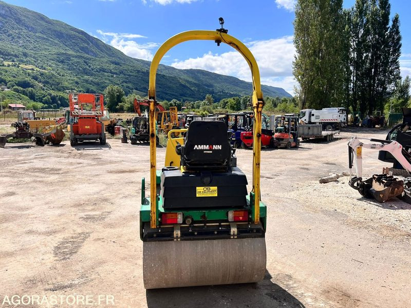 COMPACTEUR AMMANN AV26-2 ROULEAU TANDEM VIBRANT ARTICULÉ - ANNÉE 2008 - 1765 H - Compacteur: photos 2 COMPACTEUR AMMANN AV26-2 ROULEAU TANDEM VIBRANT ARTICULÉ - ANNÉE 2008 - 1765 H - Compacteur: photos 2