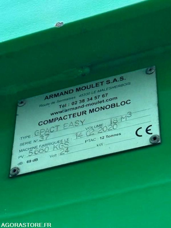 COMPACTEUR MONOBLOC EMBARQUE ARMAND MOULET - Outil/ Équipement: photos 1 COMPACTEUR MONOBLOC EMBARQUE ARMAND MOULET - Outil/ Équipement: photos 1