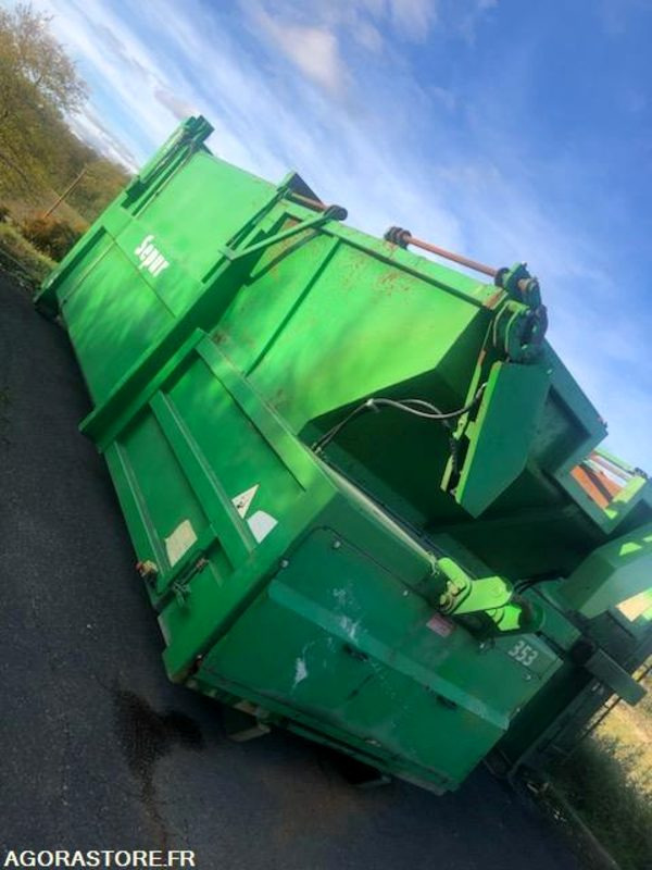 COMPACTEUR MONOBLOC EMBARQUE - Outil/ Équipement: photos 4 COMPACTEUR MONOBLOC EMBARQUE - Outil/ Équipement: photos 4