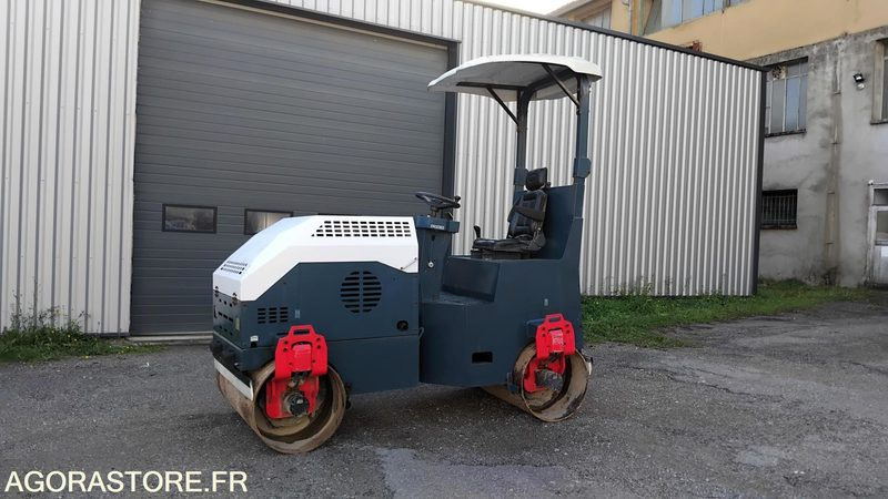 COMPACTEUR ROUTIER - Compacteur: photos 2 COMPACTEUR ROUTIER - Compacteur: photos 2