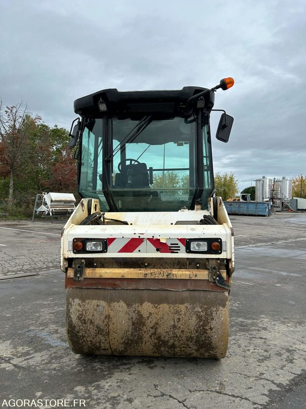 CYLINDRE TANDEM DYNAPAC CC224 HF - 2013 / 7133H (M79670) - Compacteur: photos 5 CYLINDRE TANDEM DYNAPAC CC224 HF - 2013 / 7133H (M79670) - Compacteur: photos 5