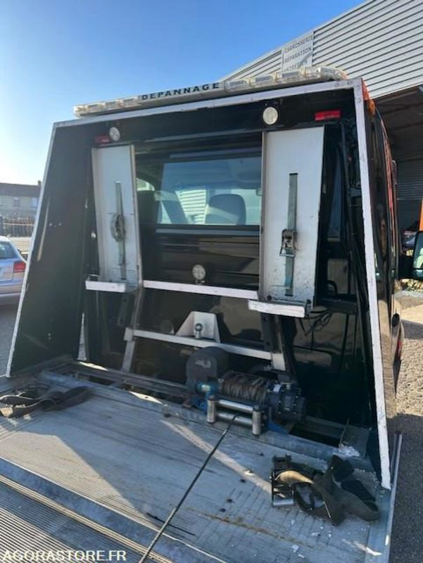 CRAFTER DEPANNEUSE VASP PTE VOITURE CARTE BLANCHE - 2007 - 393000km - Camion: photos 3 CRAFTER DEPANNEUSE VASP PTE VOITURE CARTE BLANCHE - 2007 - 393000km - Camion: photos 3