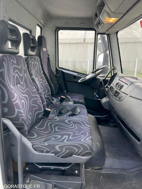 Camion IVECO EUROCARGO PLATEAU - 2015 - 295 000KM: photos 7