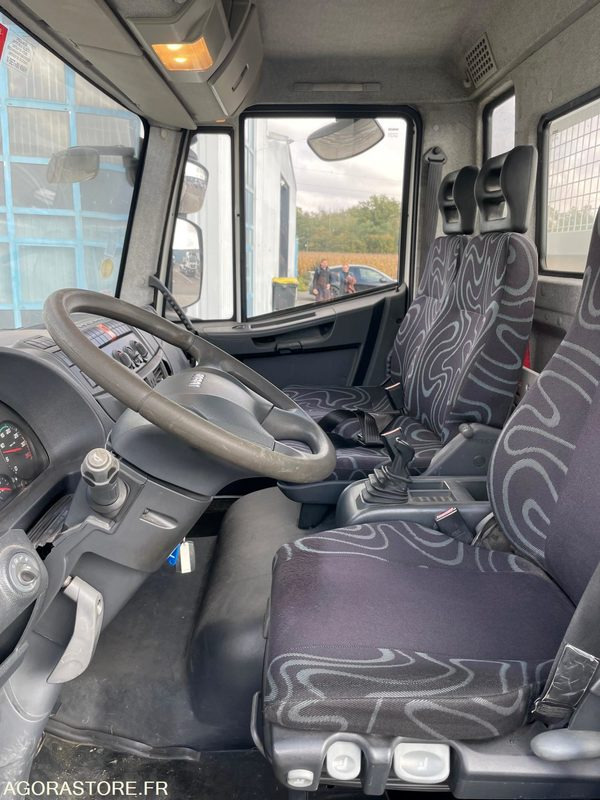 Camion IVECO EUROCARGO PLATEAU - 2015 - 295 000KM: photos 6