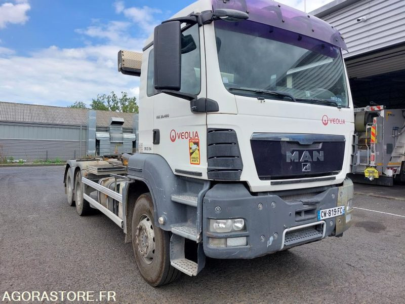 MAN - TGA 33.400 + bras - 2009 / 540 660 km - CW819FC (BARA - R51734) - Camion: photos 1 MAN - TGA 33.400 + bras - 2009 / 540 660 km - CW819FC (BARA - R51734) - Camion: photos 1